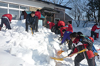 雪かきボランティア事業「スノーバスターズ」